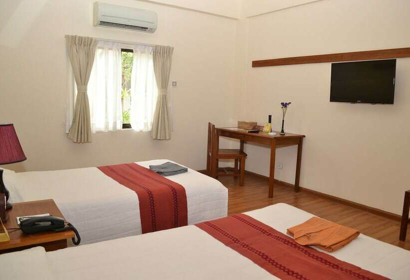 هتل Sakura Inn