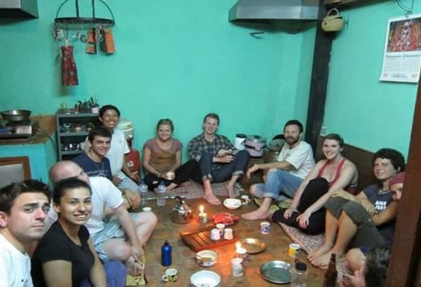 هتل Sanu House