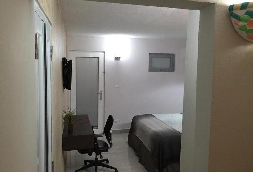 هتل Segovia Studio Units