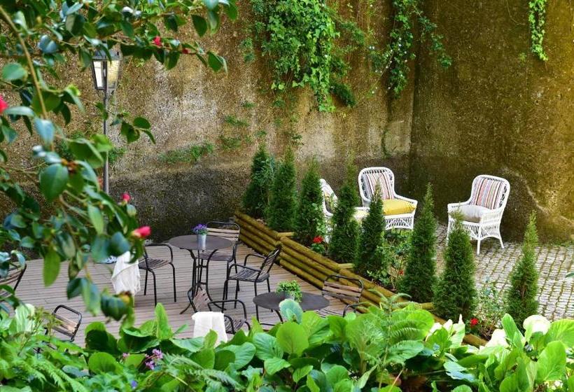 فندق The Biester Charm House