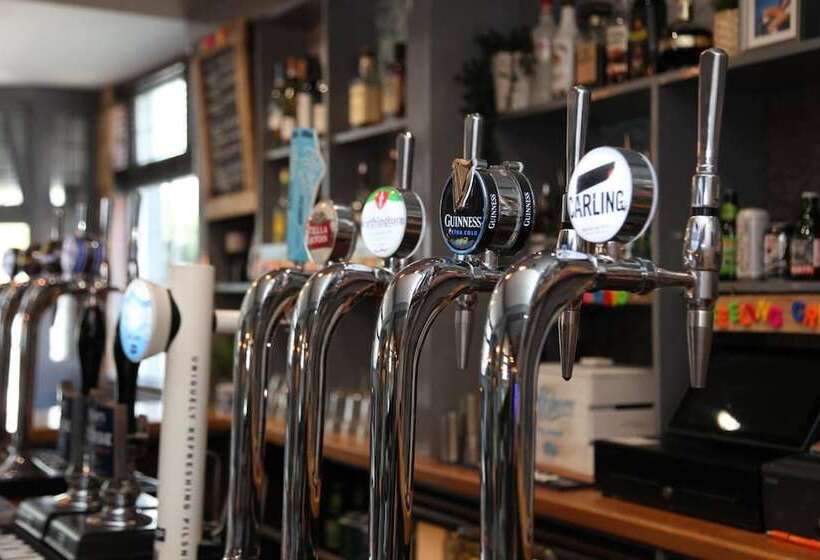 هتل The Moseley Arms