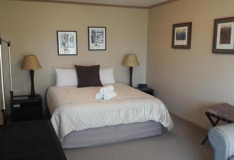 هتل Top Of The Bay