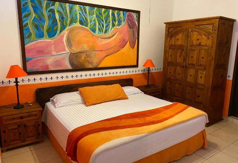 هتل Villa Serena Centro Historico