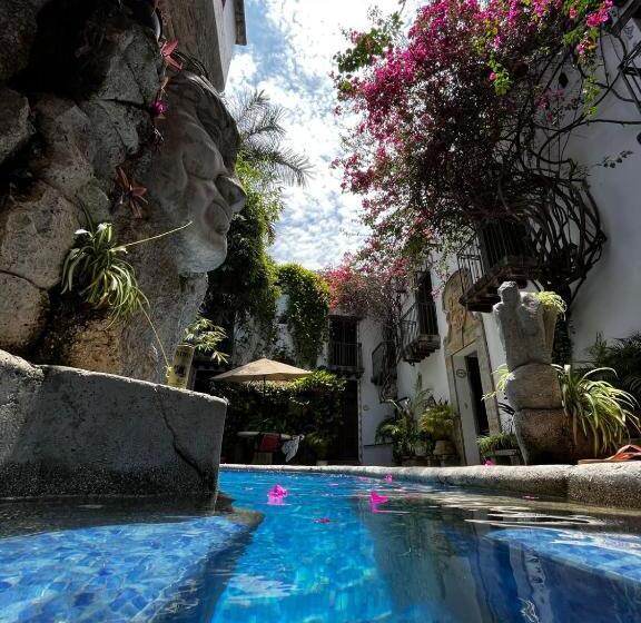 هتل Villa Serena Centro Historico