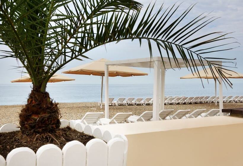 ホテル Alean Family Resort & Spa Sputnik