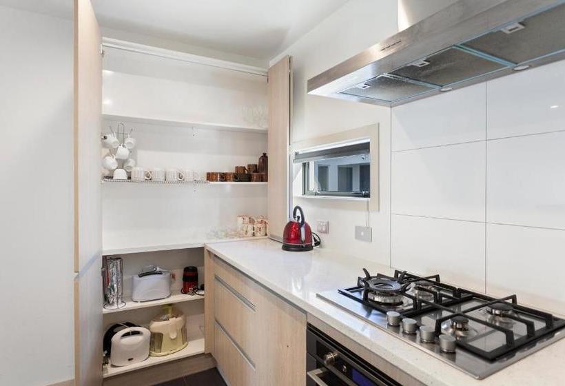 هتل City Central New Townhouse