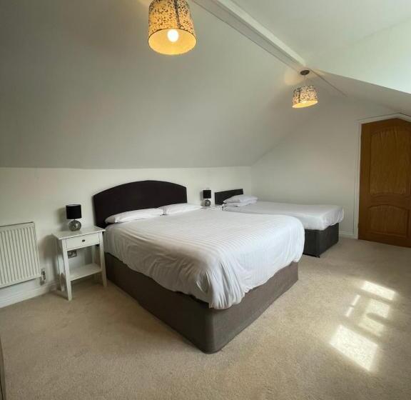 هتل Haymills Guesthouse