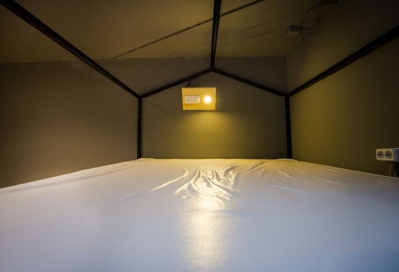 호텔 Inwood Hostel