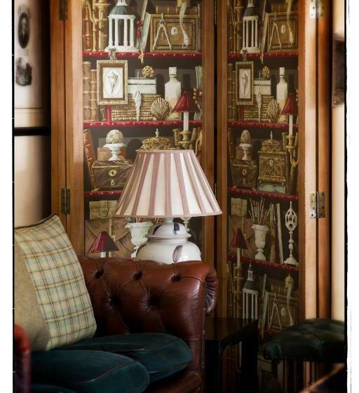 هتل King John Inn
