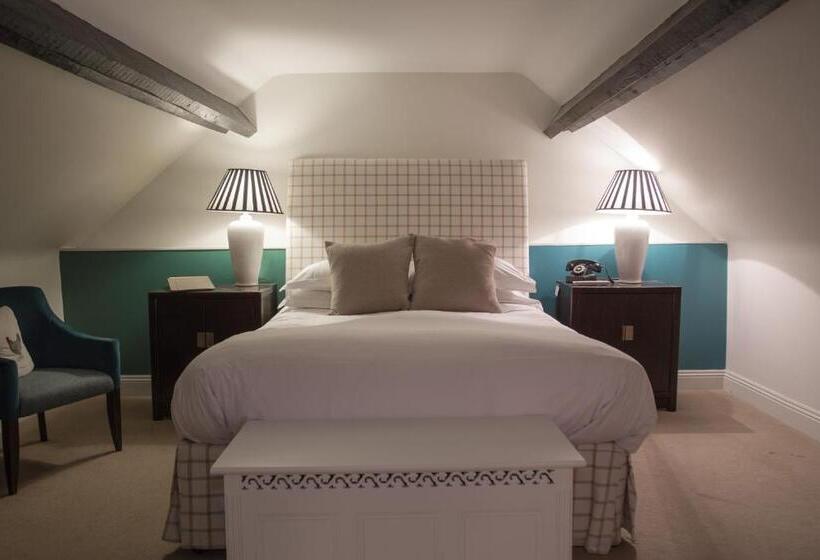هتل King John Inn