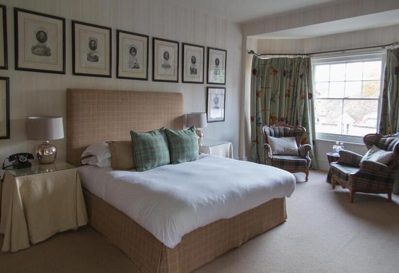 هتل King John Inn