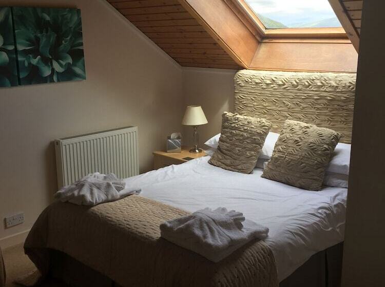هتل Newton Hall Guest House