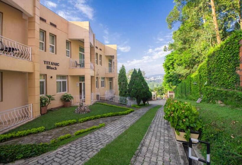 هتل Park View Courts