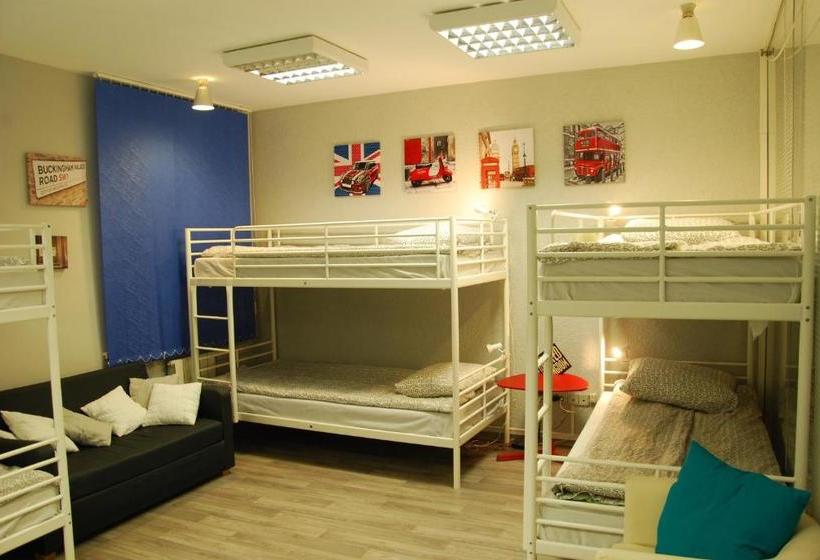 בית מלון כפרי Royal Hostel 905