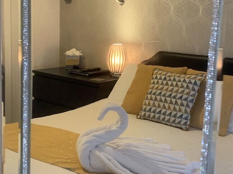 Fotos del hotel The Strathdon:  4