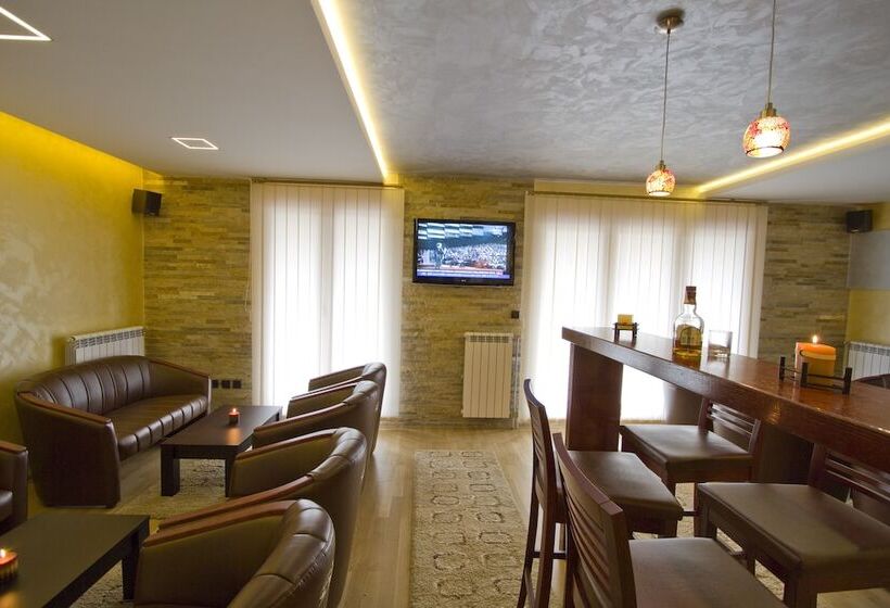 هتل Vila Barović And Spa