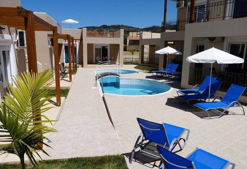 هتل Azure Beach