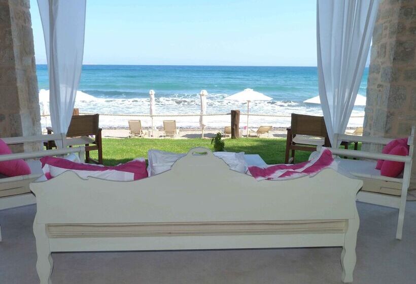 هتل Azure Beach