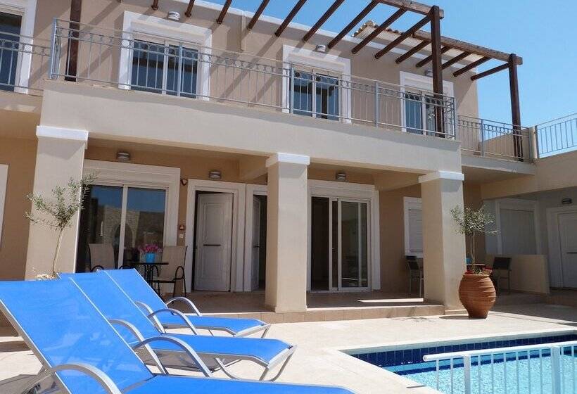 هتل Azure Beach
