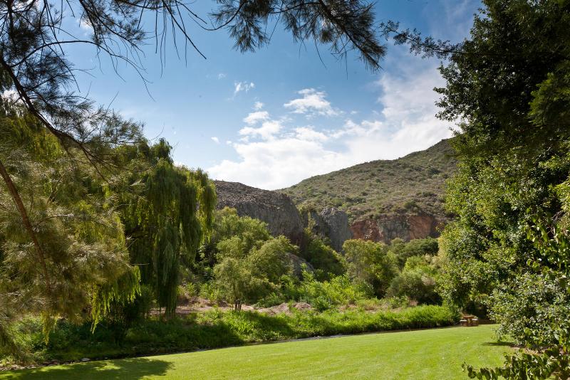 هتل Cango Retreat