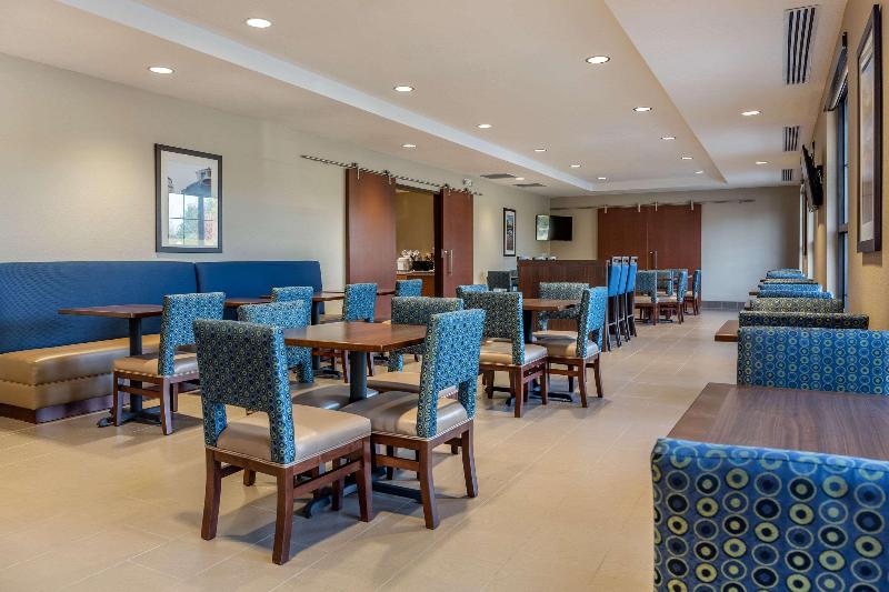 בית מלון כפרי Comfort Inn & Suites Boise Airport