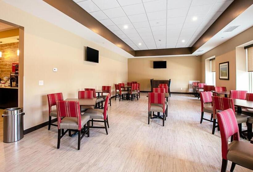 هتل Comfort Suites Fishkill Near Interstate 84