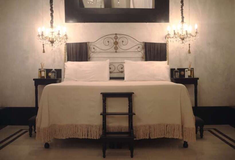 هتل Coqui Coqui La Perfumeria   Valladolid   The Only One Suite Collection