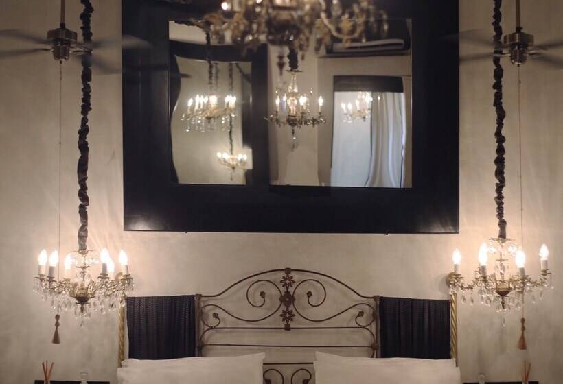 هتل Coqui Coqui La Perfumeria   Valladolid   The Only One Suite Collection