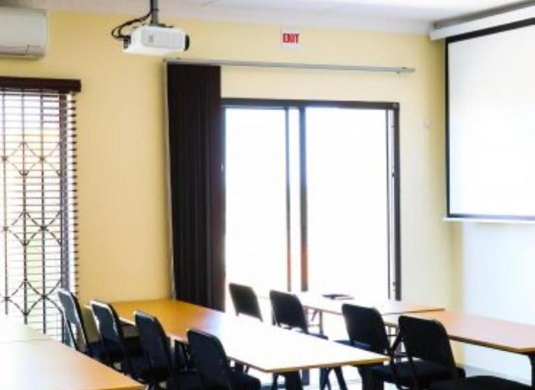 酒店 Estoby Executive Guest House