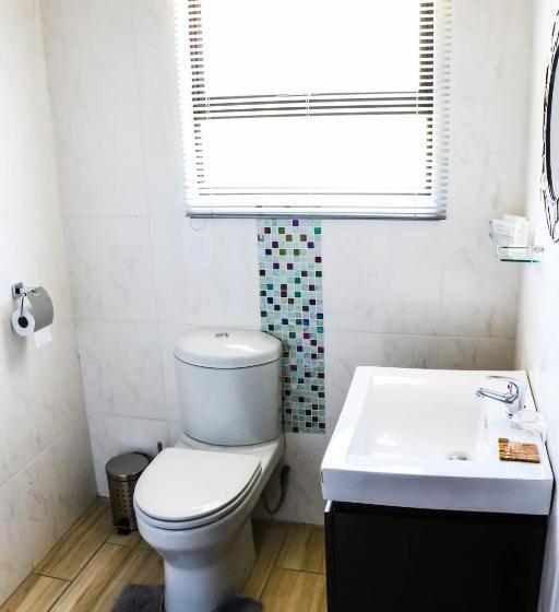 酒店 Estoby Executive Guest House