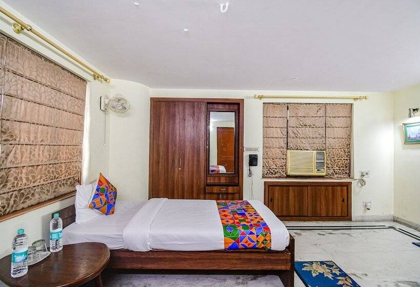 ホテル Fabexpress Ullash Residency