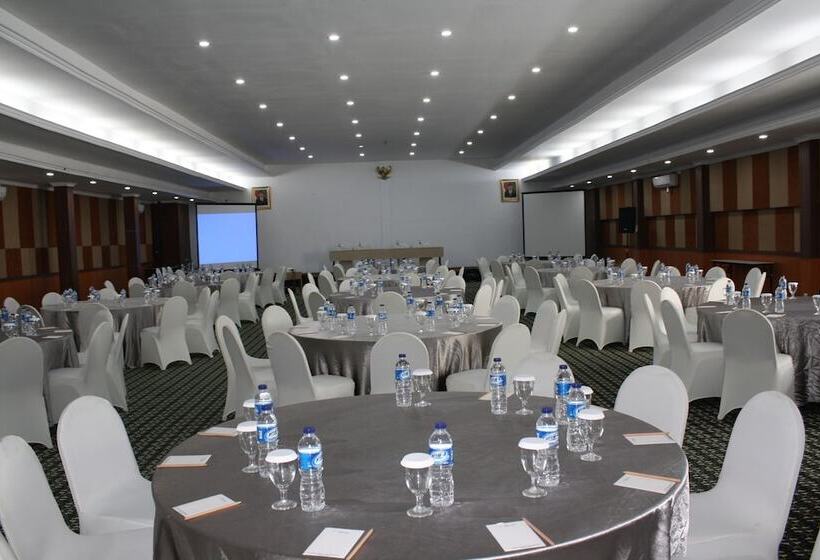 Fotos del hotel Grand Asrilia:  24