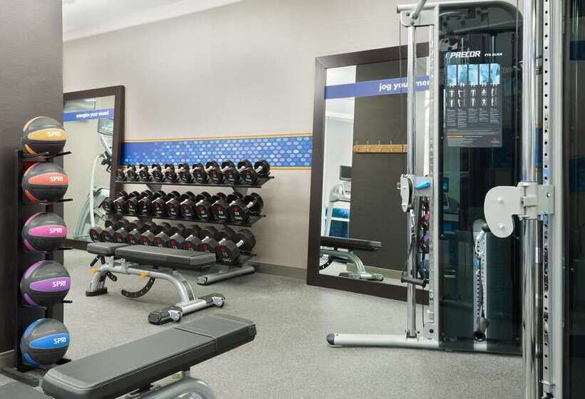 هتل Hampton Inn & Suites Atlanta Buckhead Place