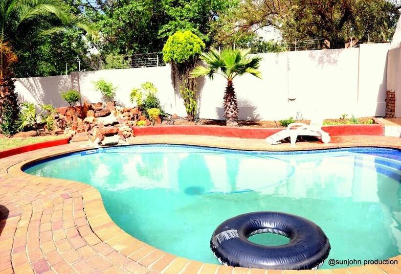 هتل Harmony Guest House