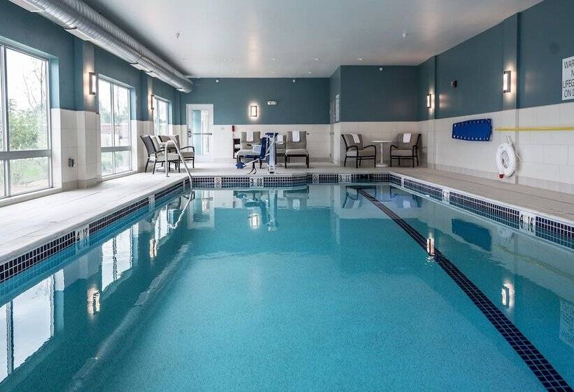 هتل Holiday Inn Express & Suites Allen Park, An Ihg