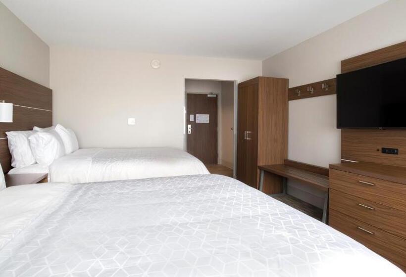 هتل Holiday Inn Express & Suites Racine, An Ihg