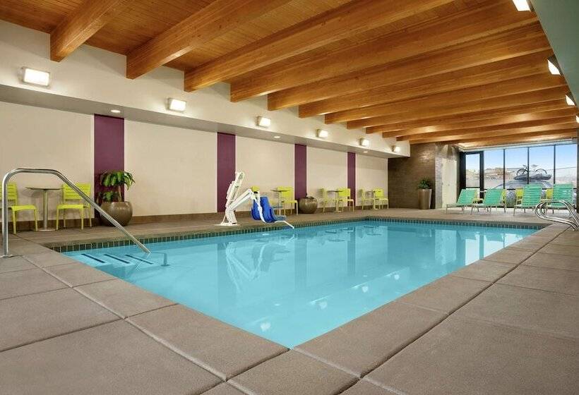 هتل Home2 Suites By Hilton Elko