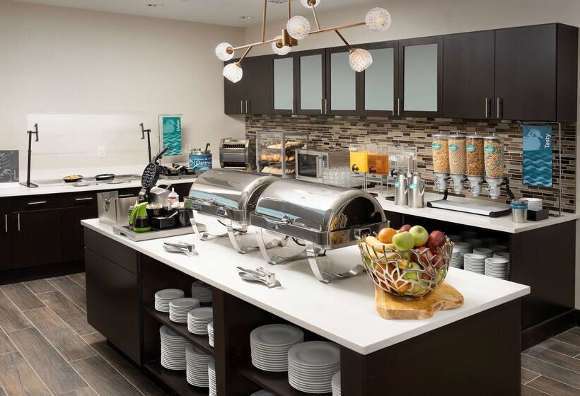 هتل Homewood Suites By Hilton Kansas City Speedway