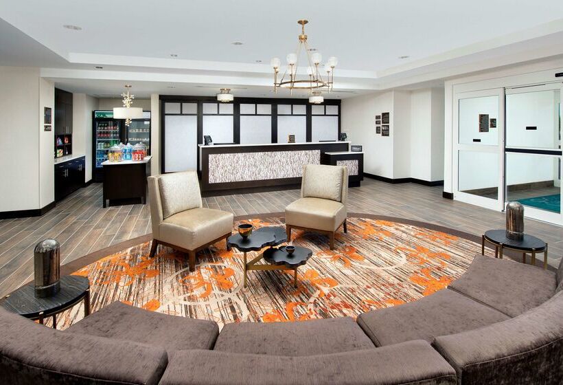 هتل Homewood Suites By Hilton Kansas City Speedway
