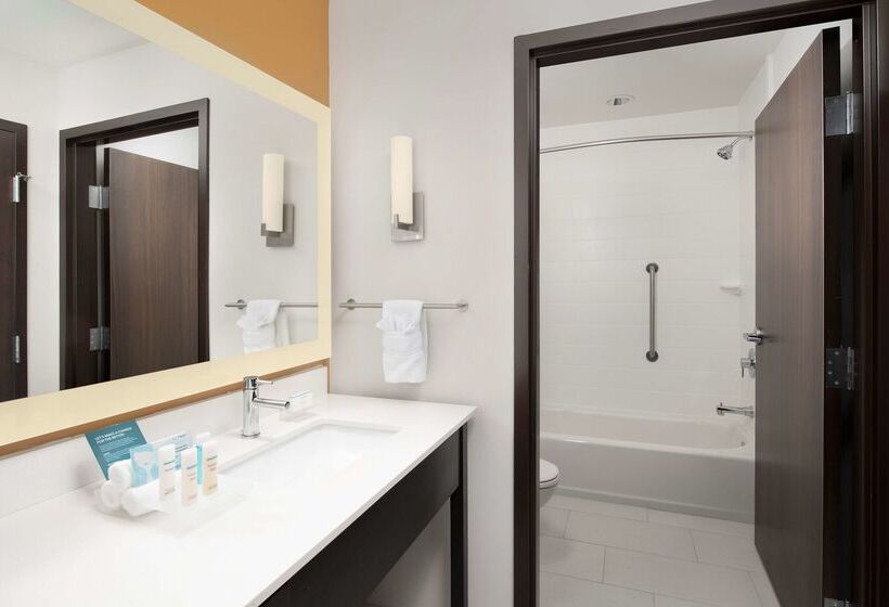 هتل Homewood Suites By Hilton Kansas City Speedway