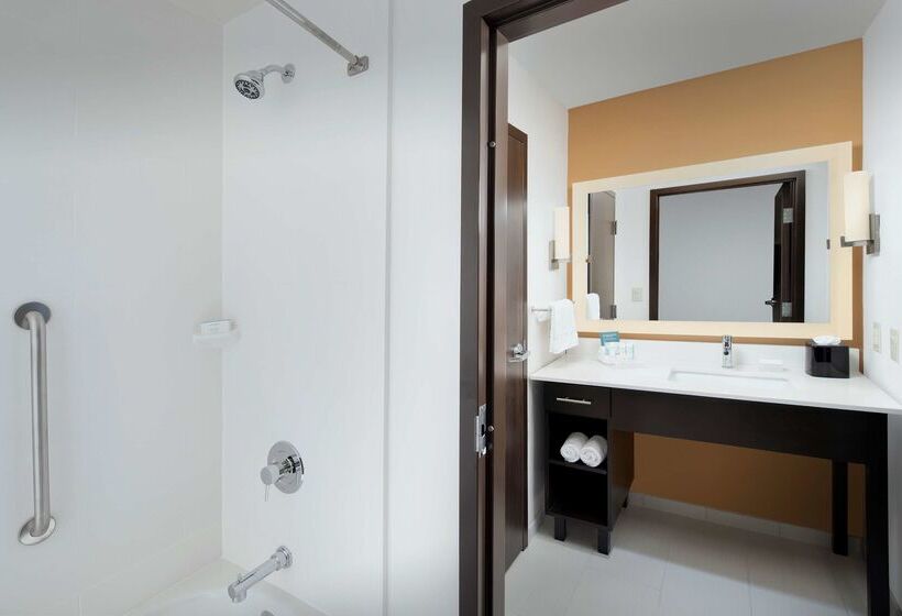 هتل Homewood Suites By Hilton Kansas City Speedway