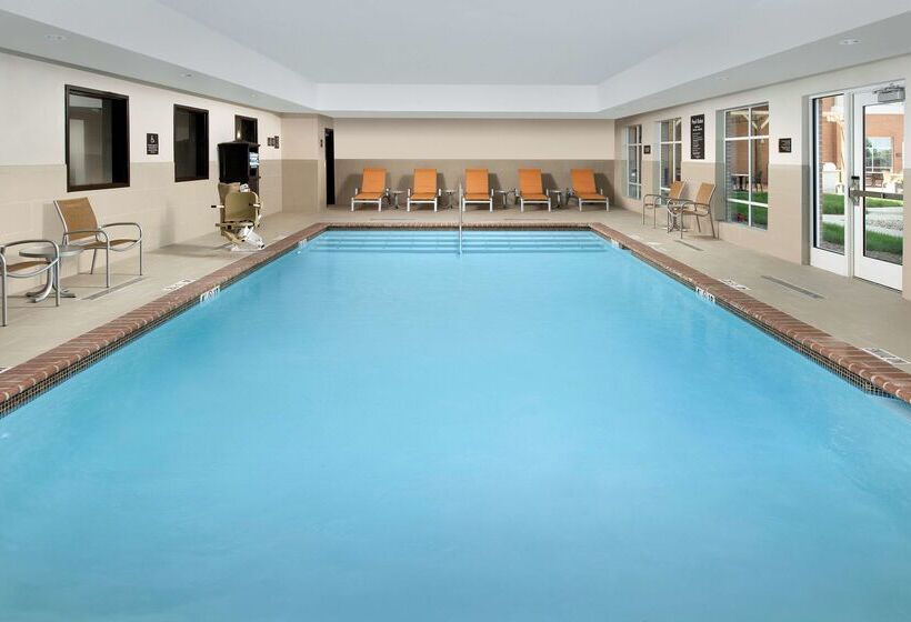 هتل Homewood Suites By Hilton Kansas City Speedway