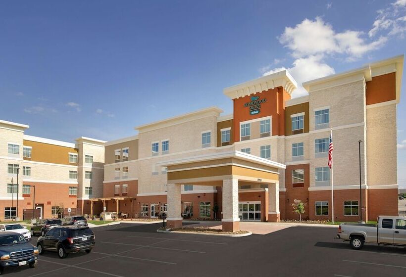 هتل Homewood Suites By Hilton Kansas City Speedway