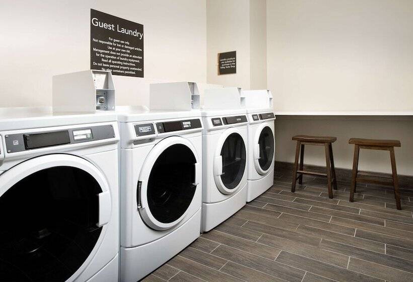 هتل Homewood Suites By Hilton Kansas City Speedway