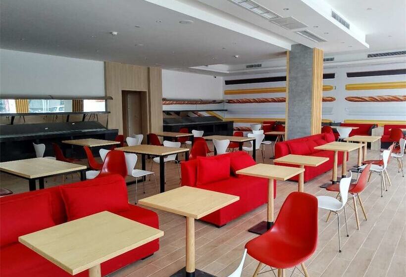هتل Ibis Chengdu Meizhou Center