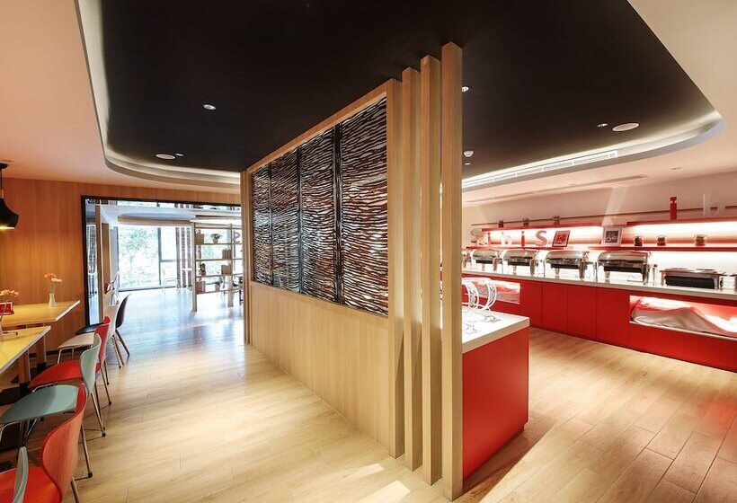 هتل Ibis Chengdu Meizhou Center