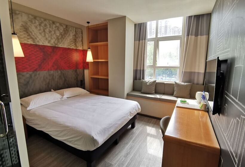 هتل Ibis Chengdu Meizhou Center