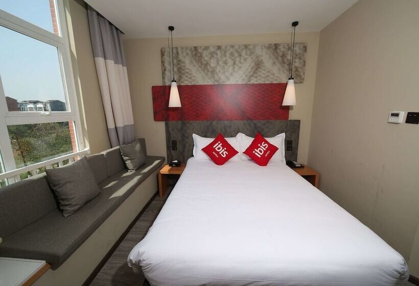 هتل Ibis Chengdu Meizhou Center