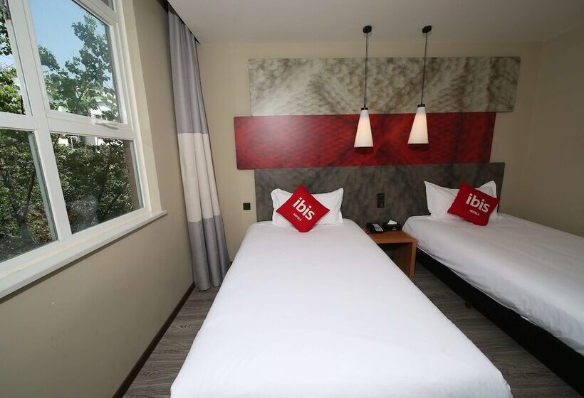 هتل Ibis Chengdu Meizhou Center