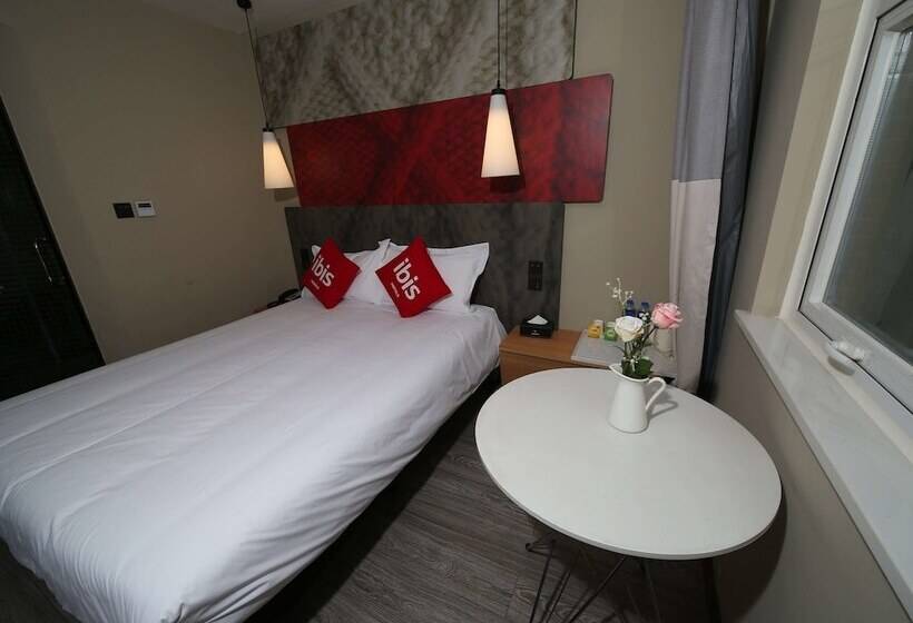 هتل Ibis Chengdu Meizhou Center